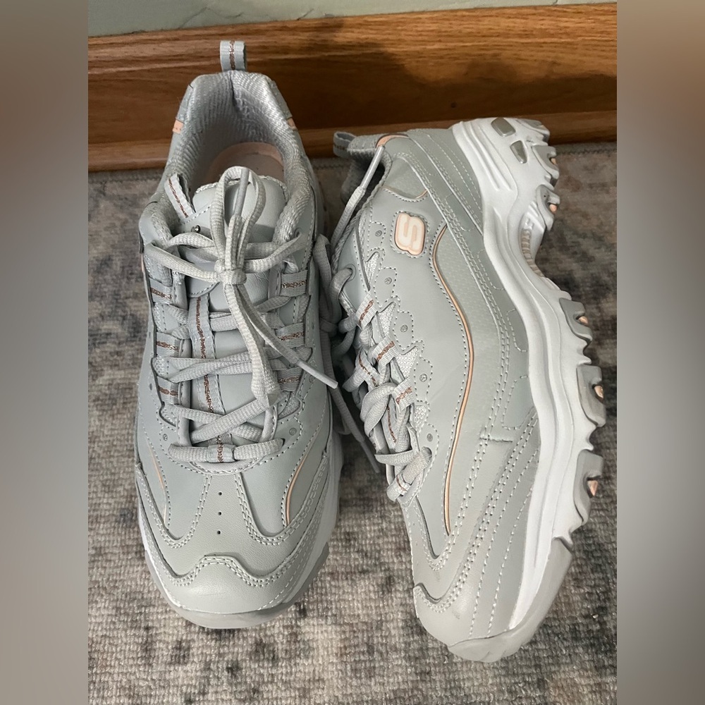 Skechers Sport Womens D’Lites Fresh Start Lace Up Sneakers Gray 8.5